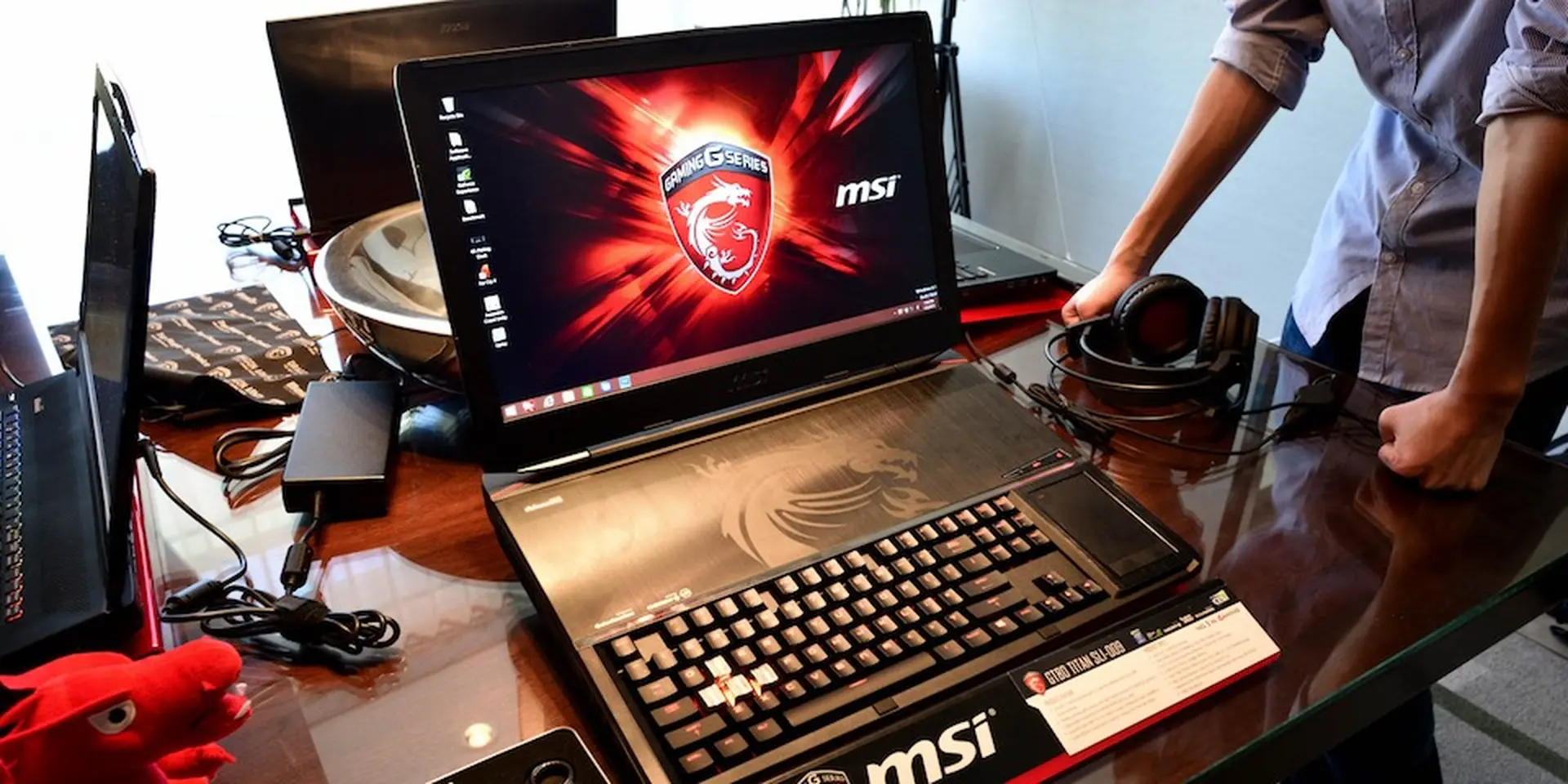 laptop gaming cấu hình mạnh