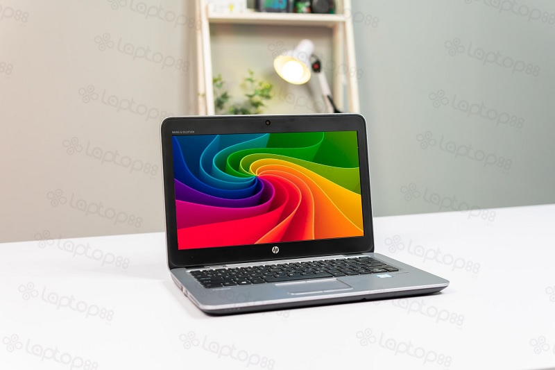mua laptop cũ cho sinh viên